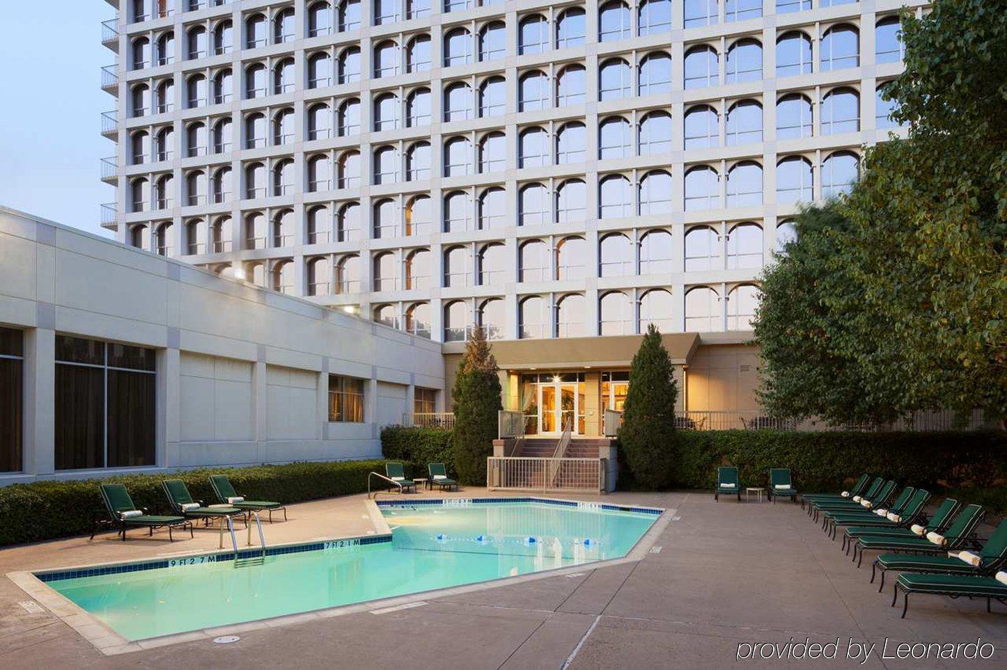 Doubletree By Hilton Dallas Market Center Bekvämligheter bild