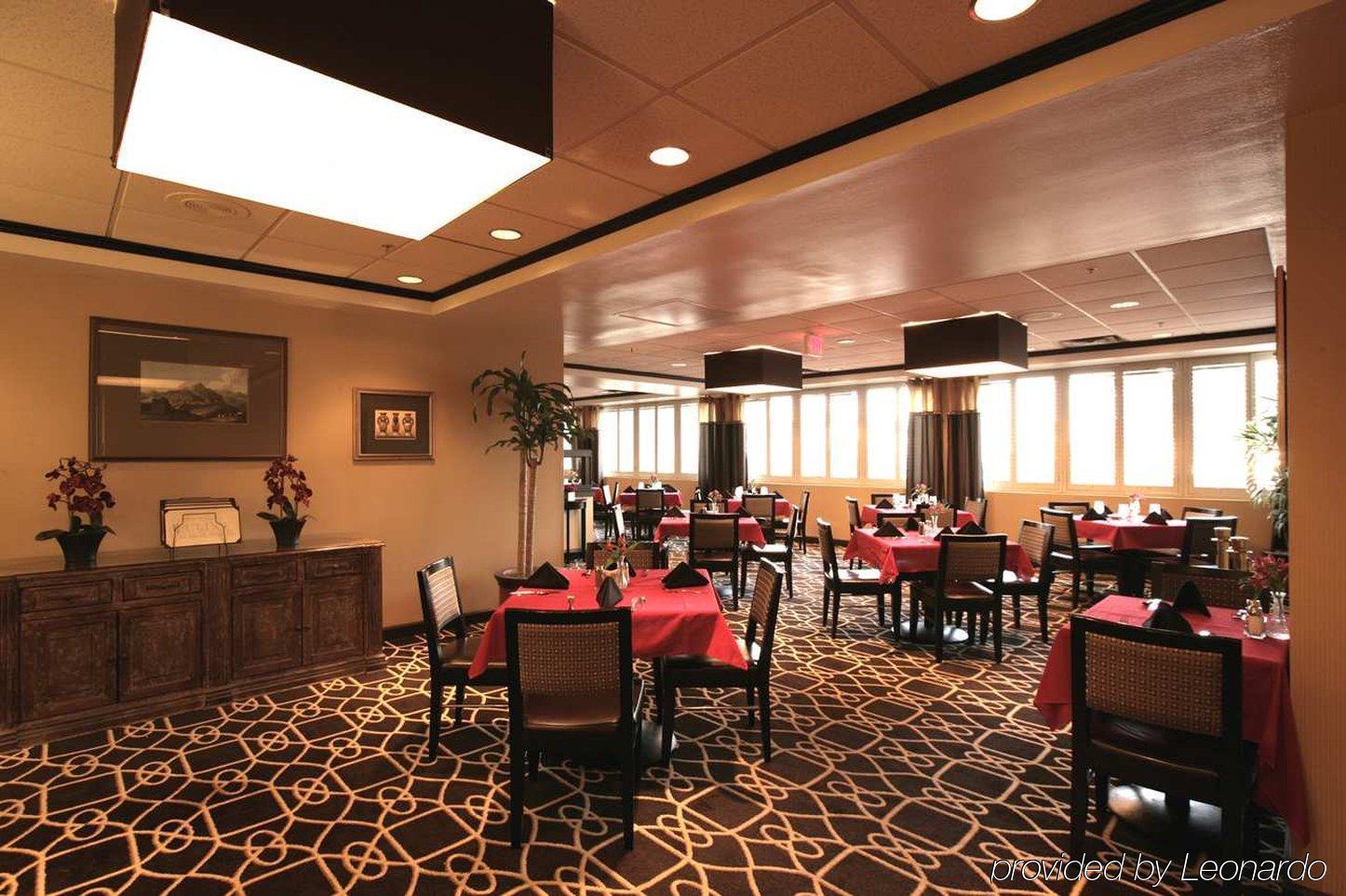 Doubletree By Hilton Dallas Market Center Restaurang bild